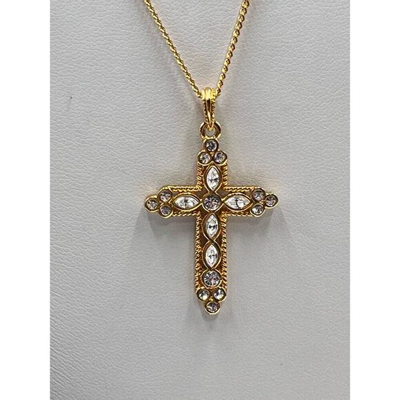 Vintage Camrose & Kross JBK
Jacqueline Kennedy Gold Plated Crystal Cross Pendent - Picture 4 of 16